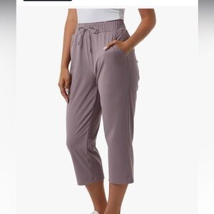 BUNDLE 3/$10! 32 Degrees Women's Ankle Pants in  purple.